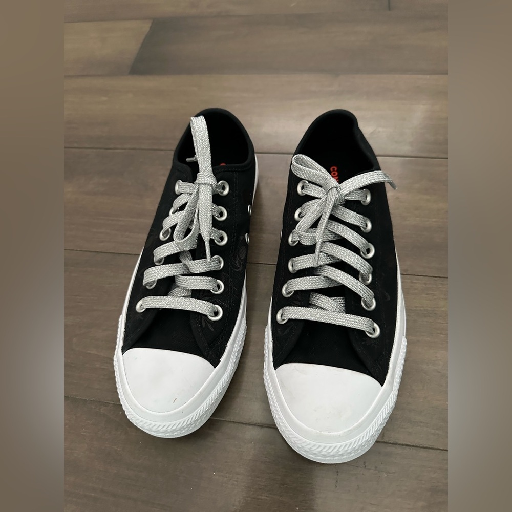 Converse Black Sneakers/ Silver Laces/special edition/woman’s 7/ new⭐️ Host Pick